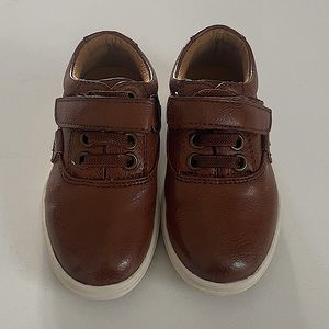 Robert David leather toddler shoe